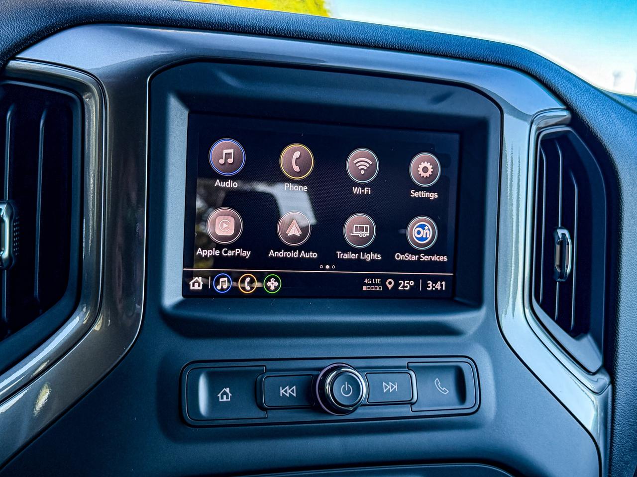 2026 Chevrolet SILVERADO 2500HD Custom Photo