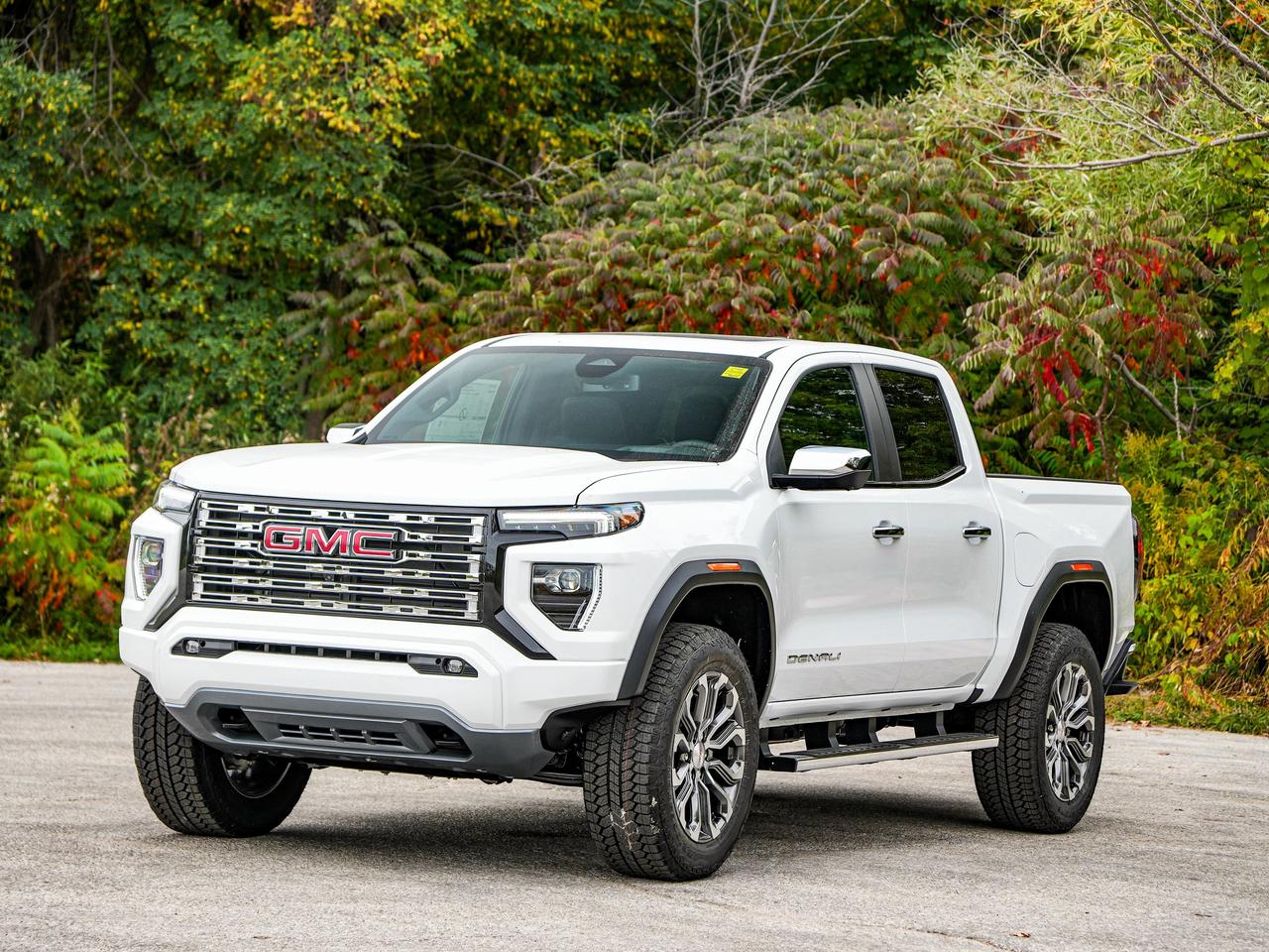2026 GMC Canyon Denali Photo