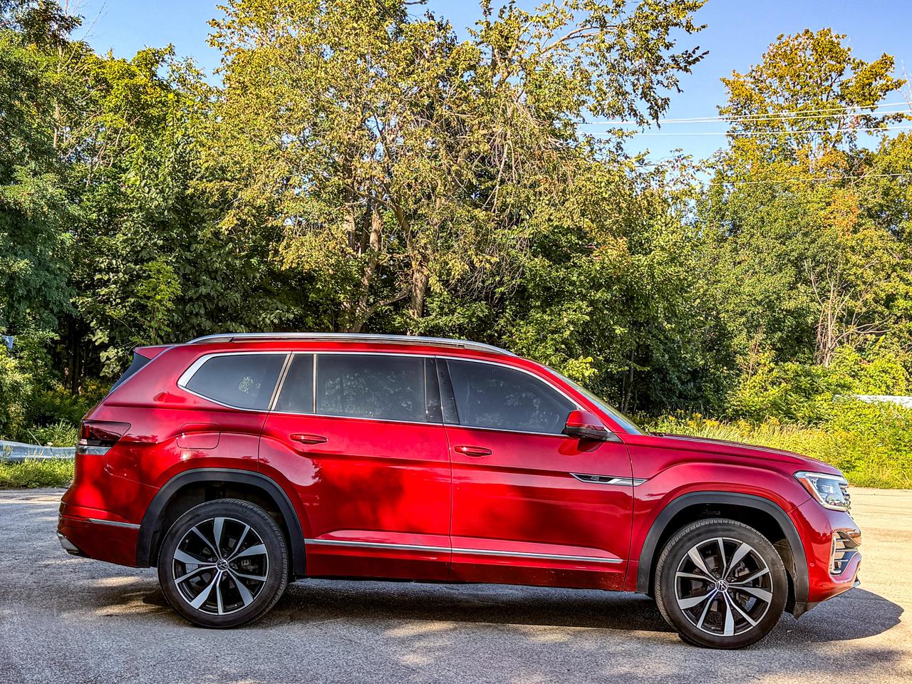 2024 Volkswagen Atlas EXECLINE Photo