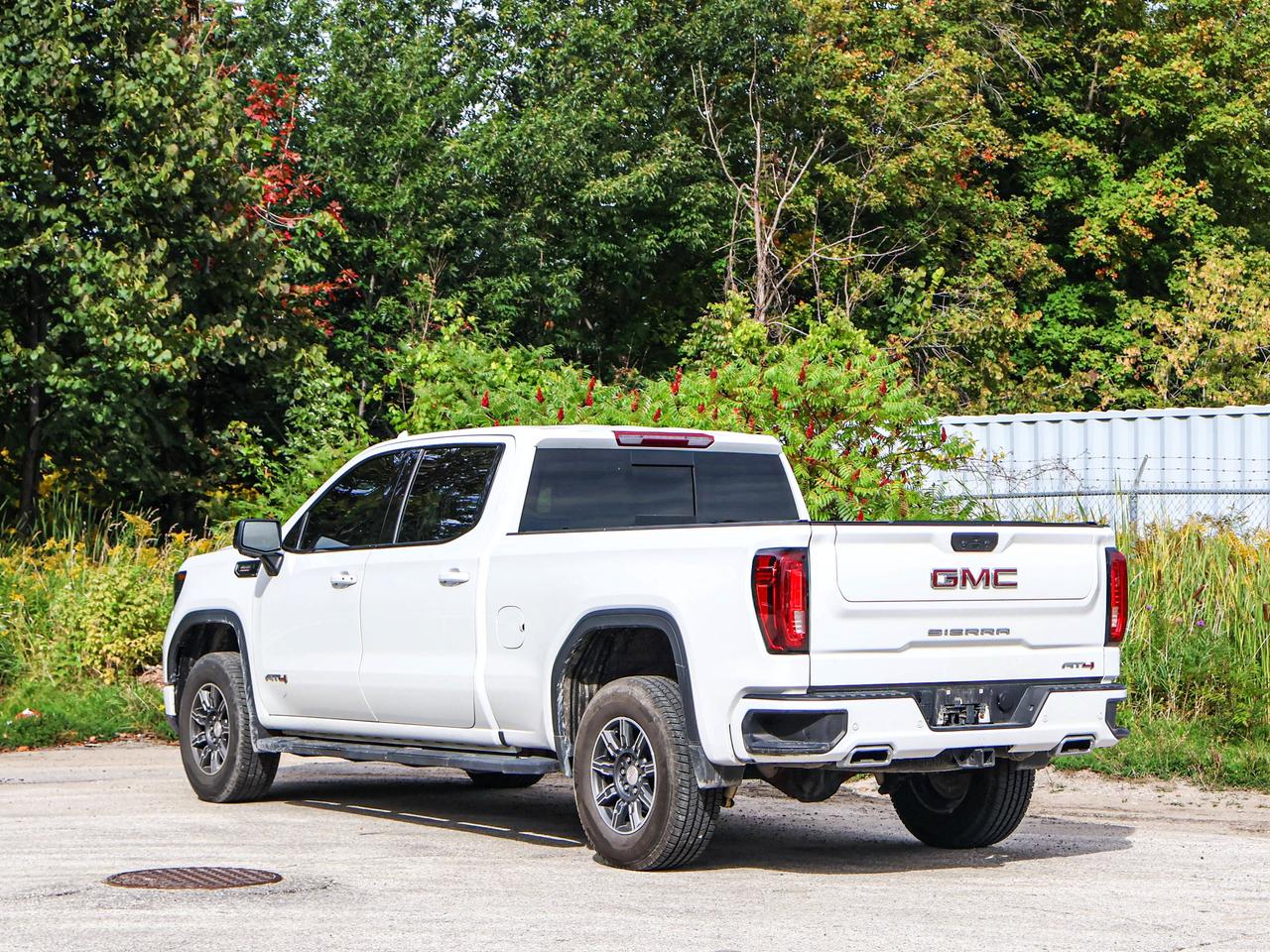 2024 GMC Sierra 1500 AT4 Photo