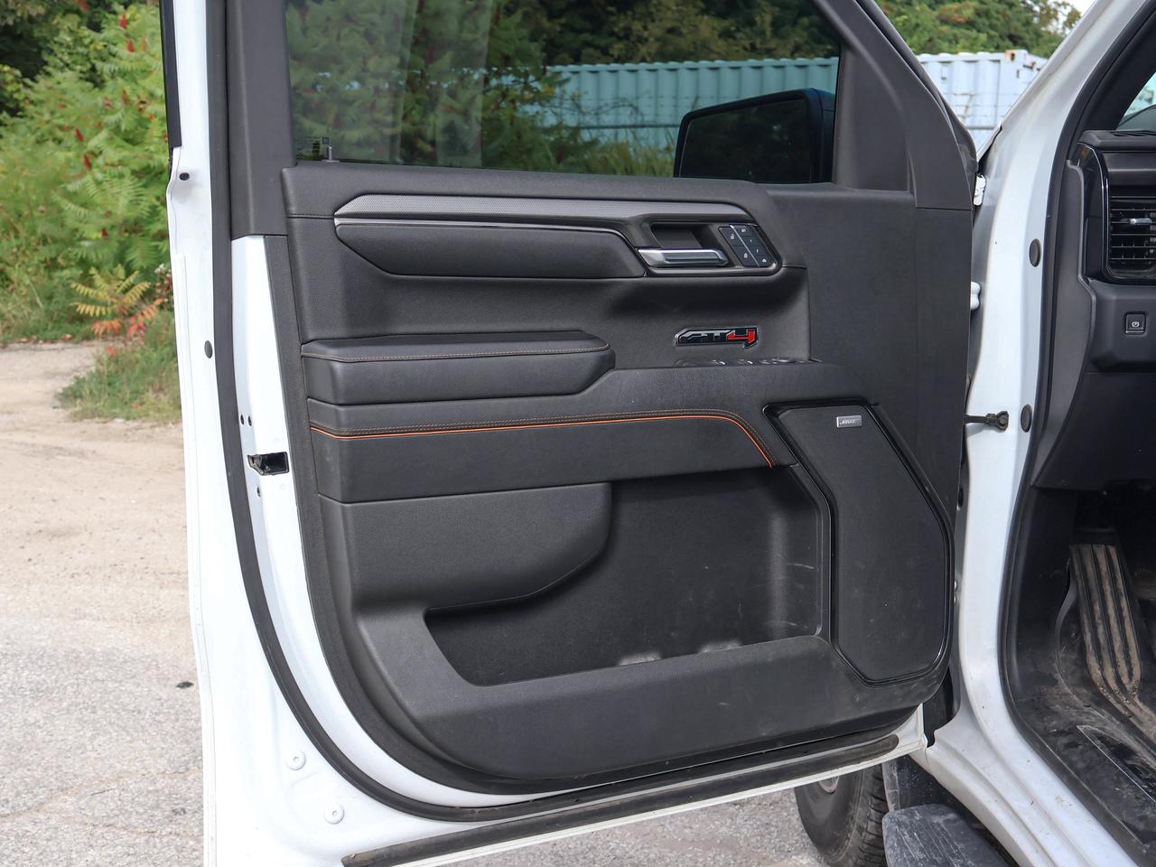 2024 GMC Sierra 1500 AT4 Photo