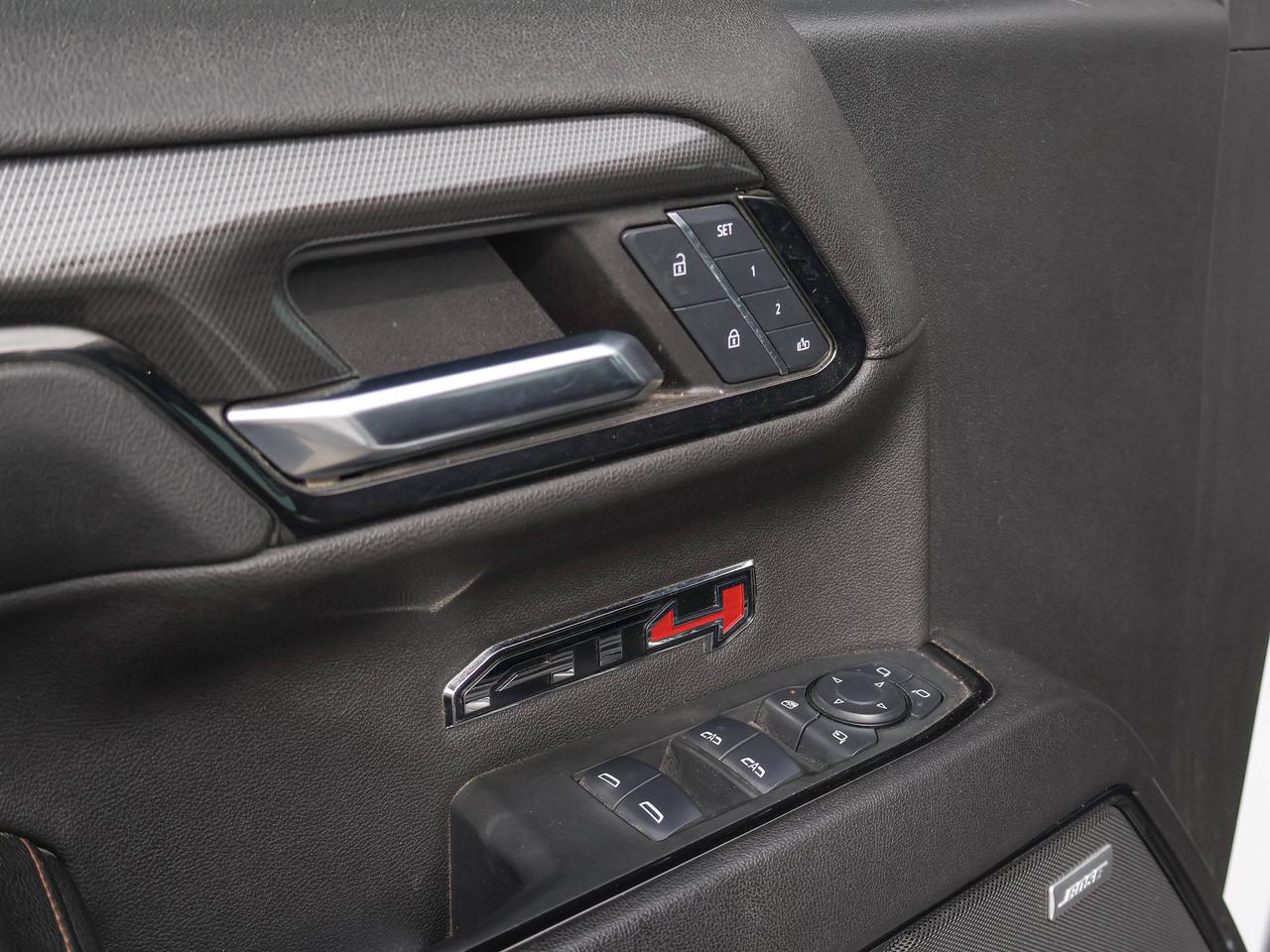 2024 GMC Sierra 1500 AT4 Photo