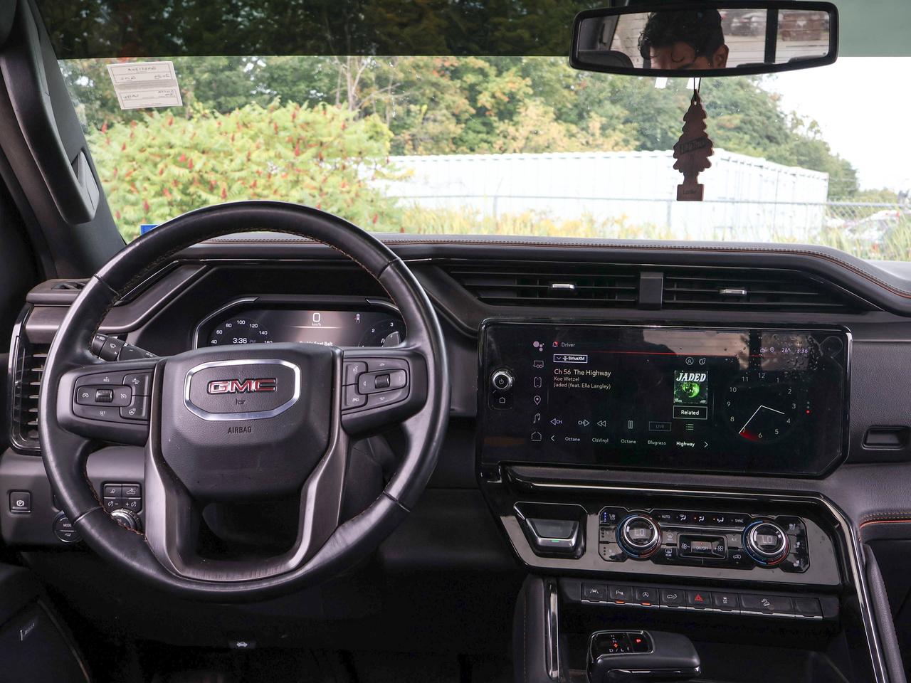 2024 GMC Sierra 1500 AT4 Photo