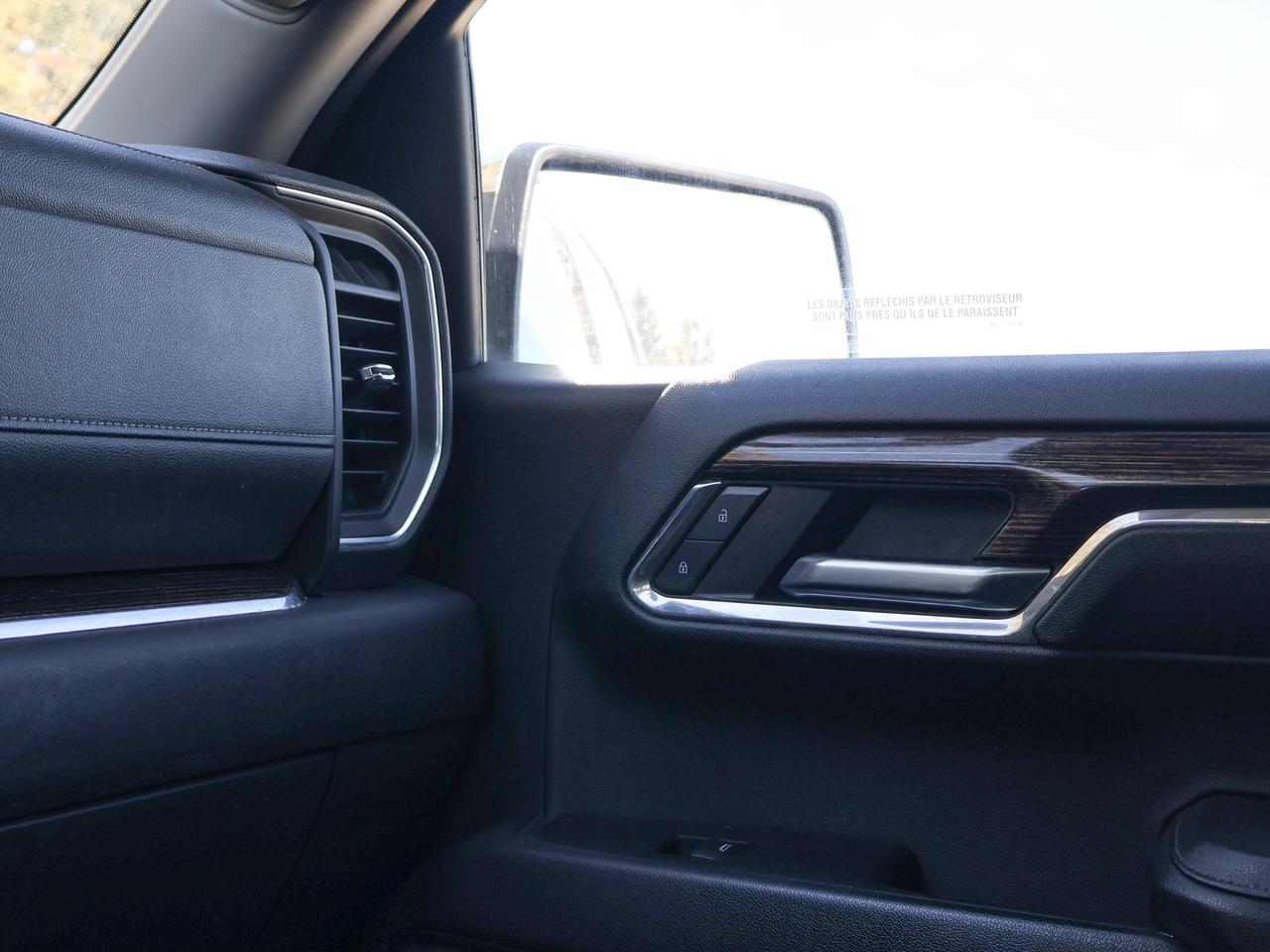 2023 GMC Sierra 1500 SLE Photo