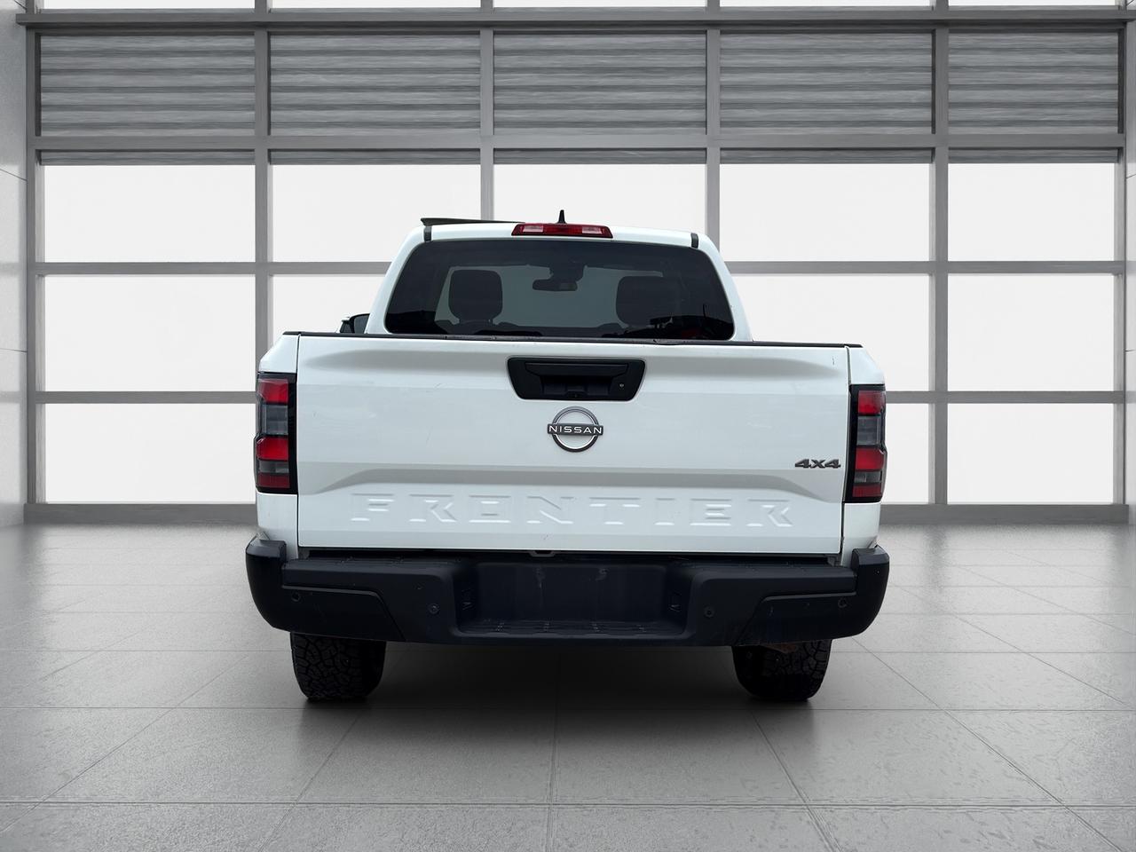 2022 Nissan Frontier SV Photo4