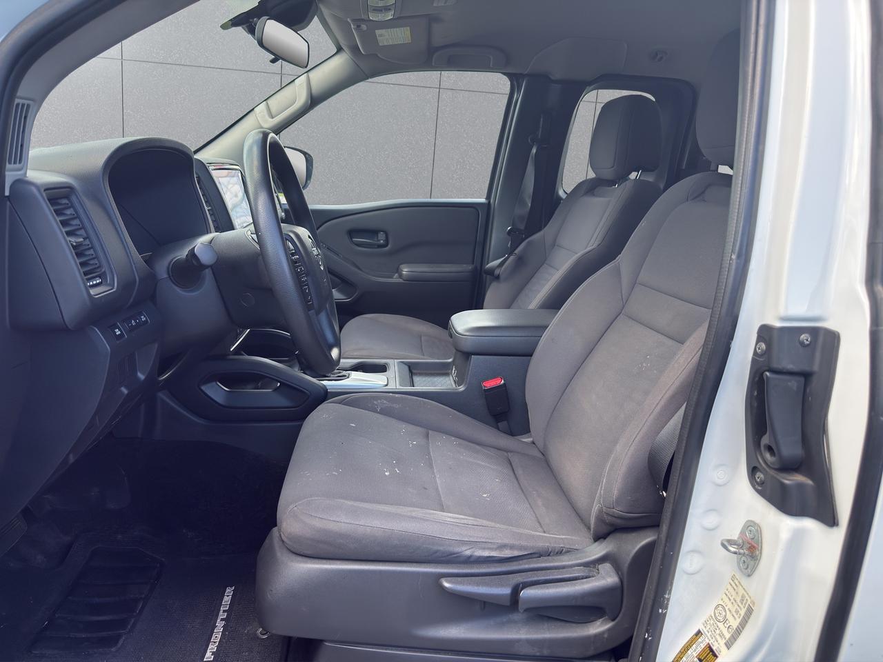 2022 Nissan Frontier SV Photo
