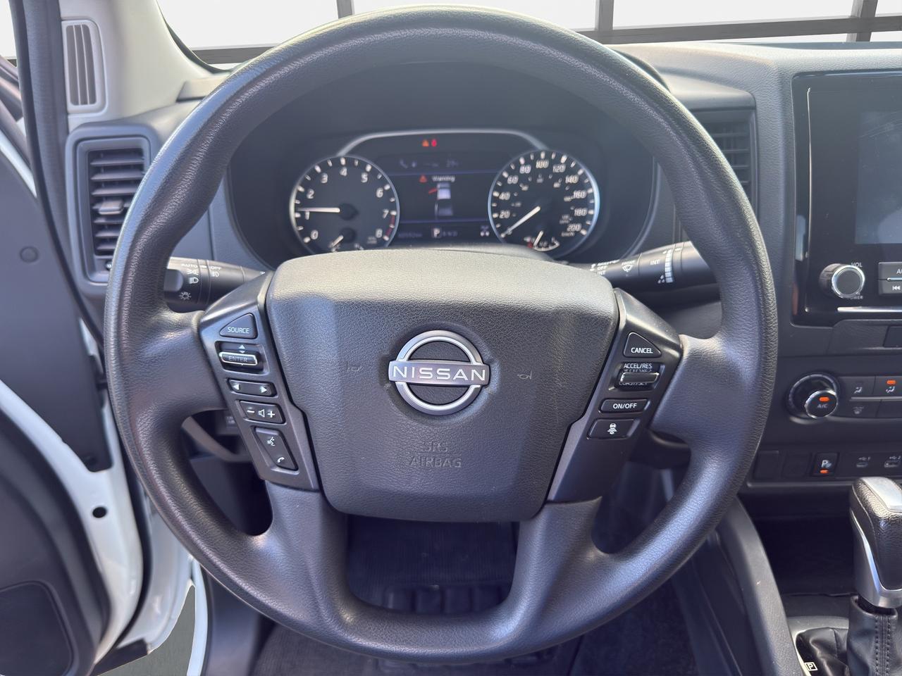 2022 Nissan Frontier SV Photo