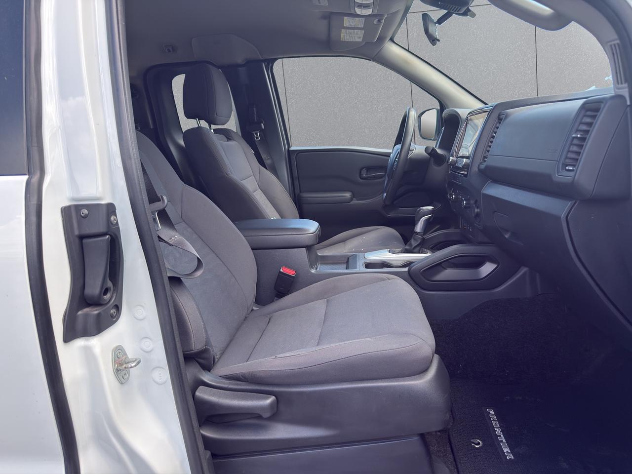 2022 Nissan Frontier SV Photo