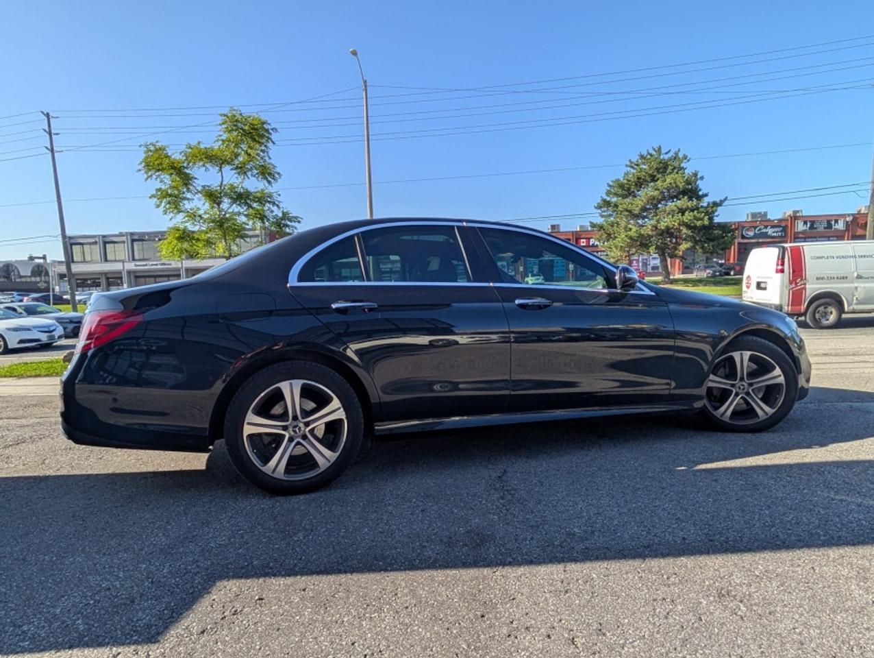 2019 Mercedes-Benz E-Class E 300 4MATIC * NAVIGATION * MOONROOF * DRIVE ASSIS Photo