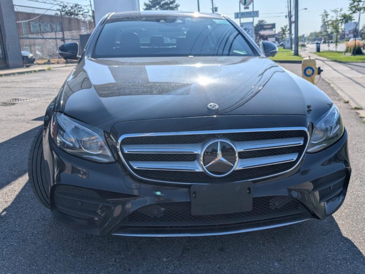 2019 Mercedes-Benz E-Class E 300 4MATIC * NAVIGATION * MOONROOF * DRIVE ASSIS - Photo #2