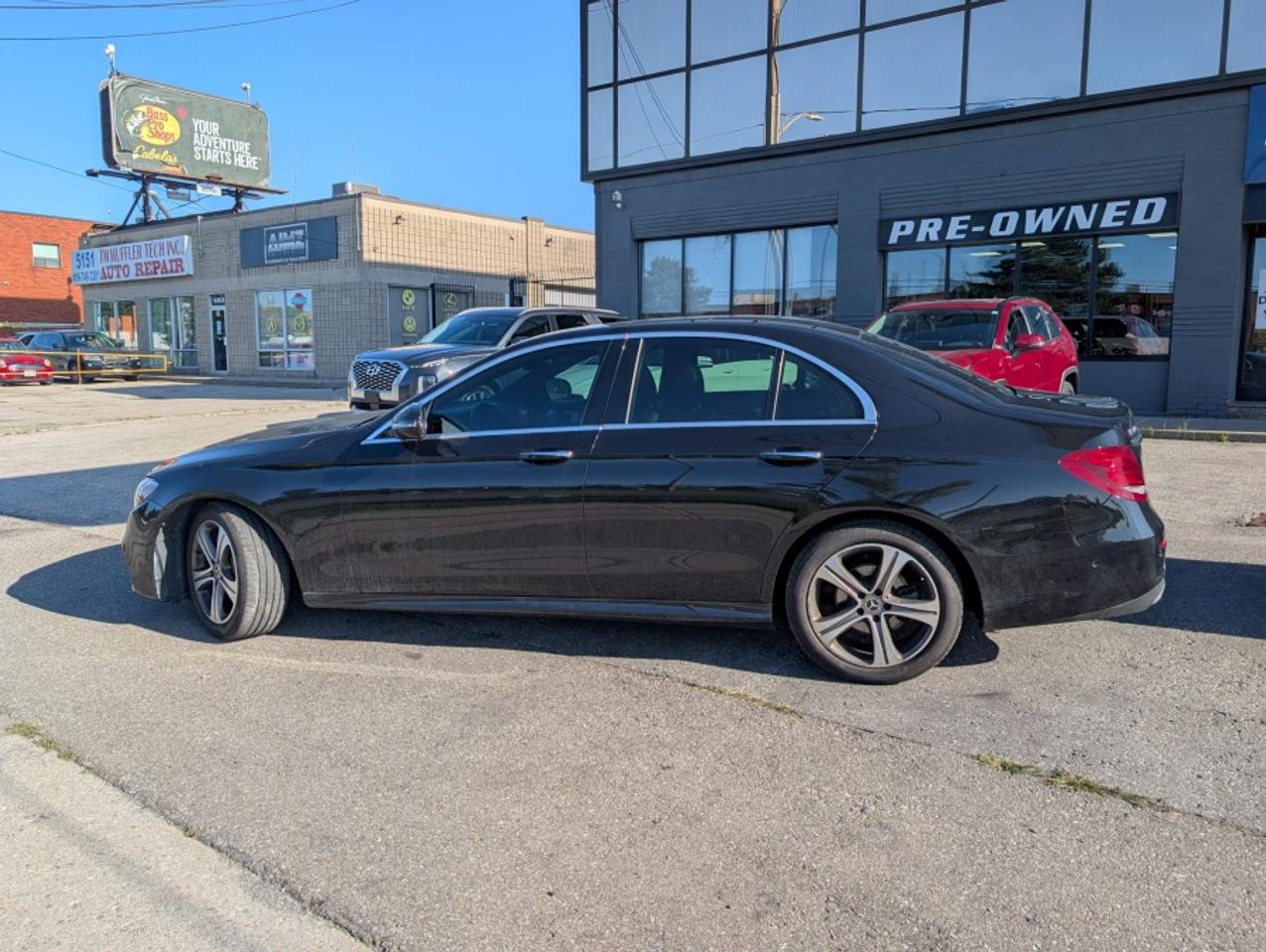 2019 Mercedes-Benz E-Class E 300 4MATIC * NAVIGATION * MOONROOF * DRIVE ASSIS Photo