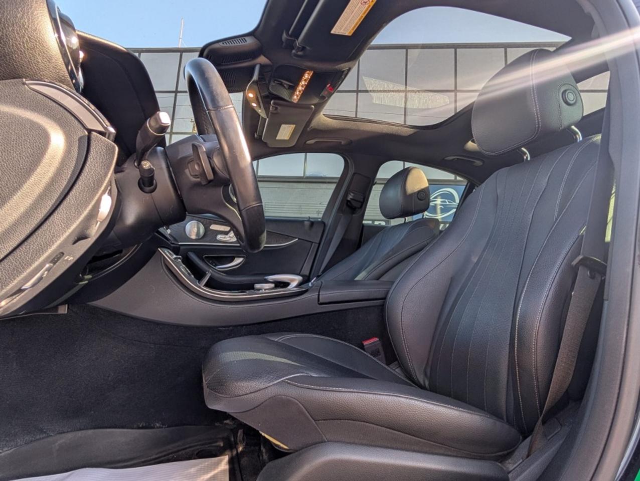 2019 Mercedes-Benz E-Class E 300 4MATIC * NAVIGATION * MOONROOF * DRIVE ASSIS Photo