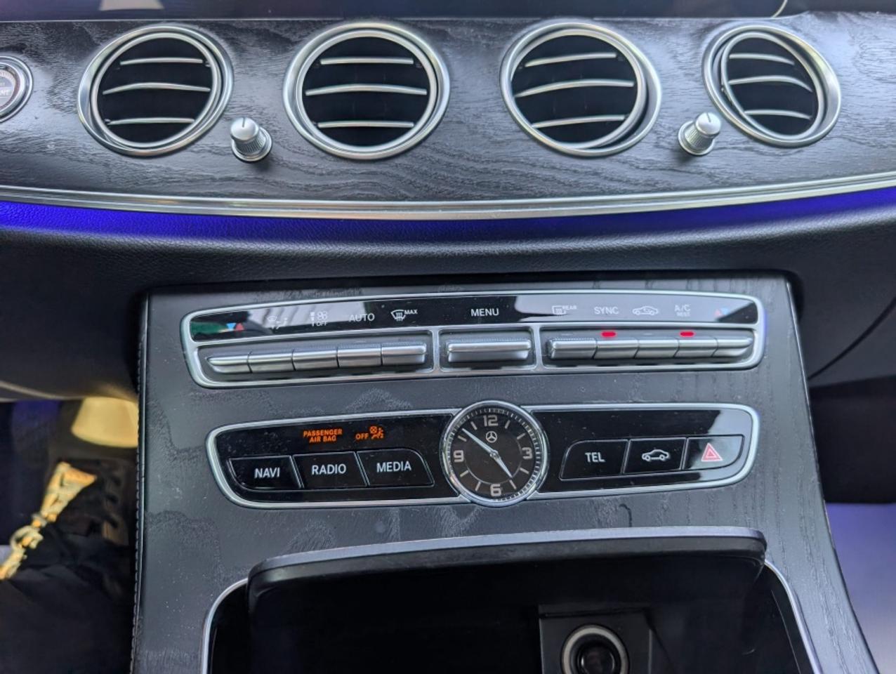 2019 Mercedes-Benz E-Class E 300 4MATIC * NAVIGATION * MOONROOF * DRIVE ASSIS - Photo #15