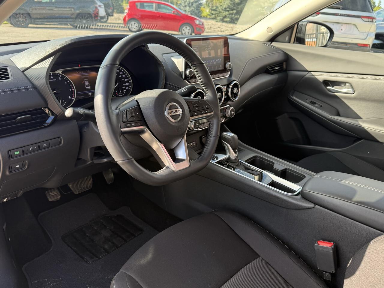 2022 Nissan Sentra SV | Backup Camera | Adaptive Cruise Control Photo