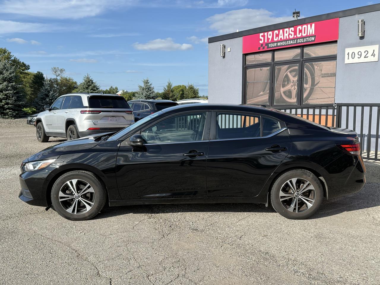 2022 Nissan Sentra SV | Backup Camera | Adaptive Cruise Control Photo1