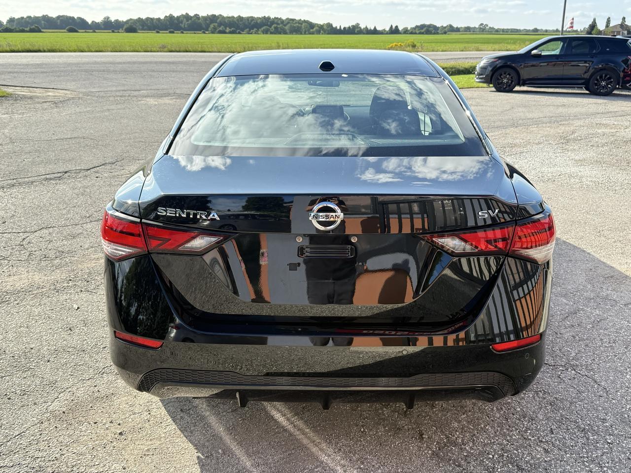 2022 Nissan Sentra SV | Backup Camera | Adaptive Cruise Control Photo