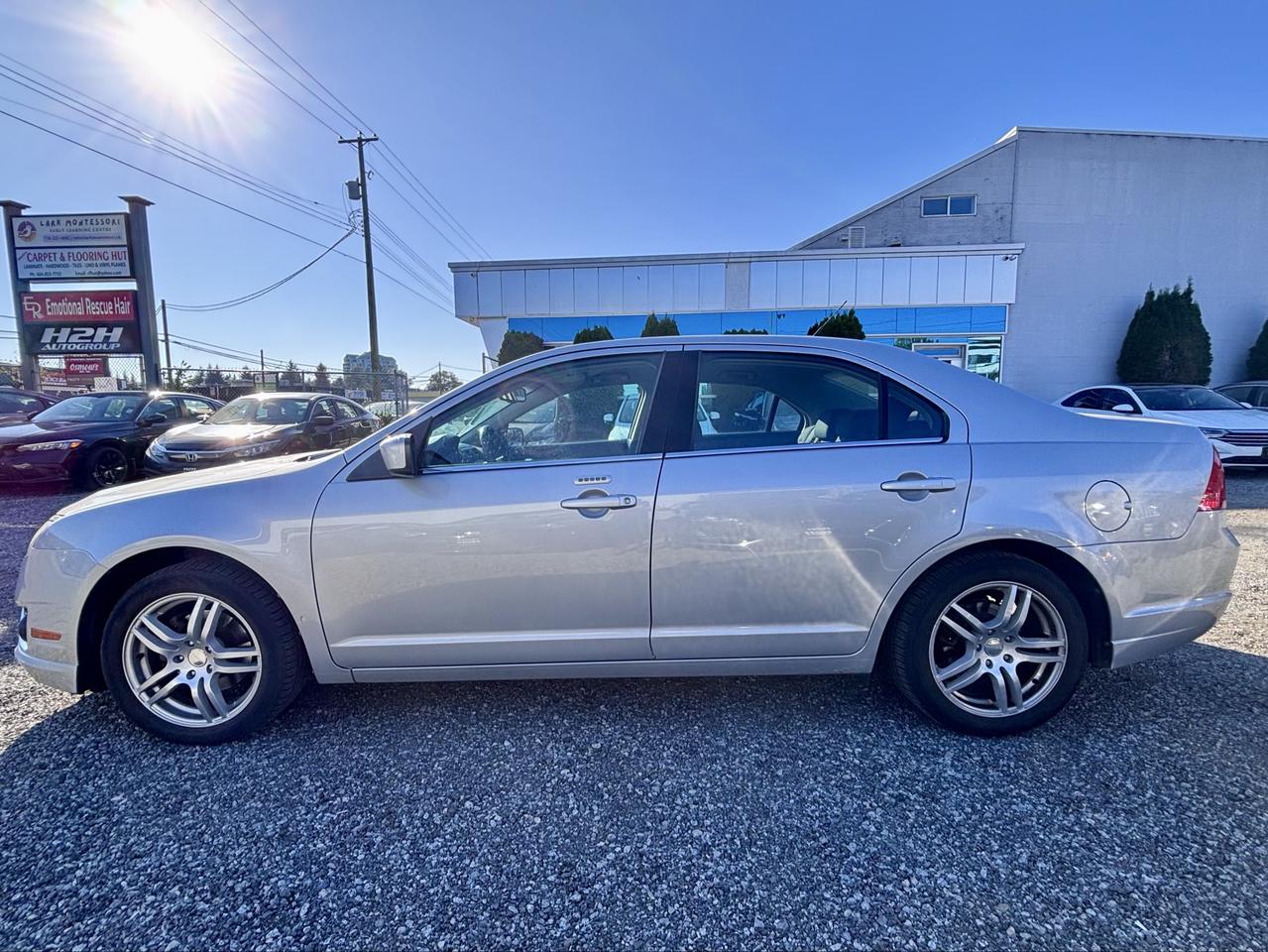 2010 Ford Fusion FINANCING AVAILABLE Photo8