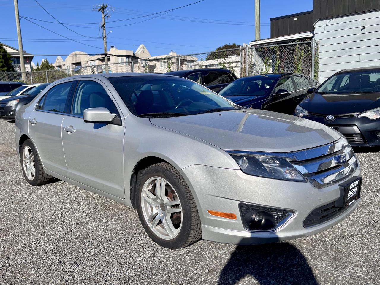 2010 Ford Fusion FINANCING AVAILABLE Photo3