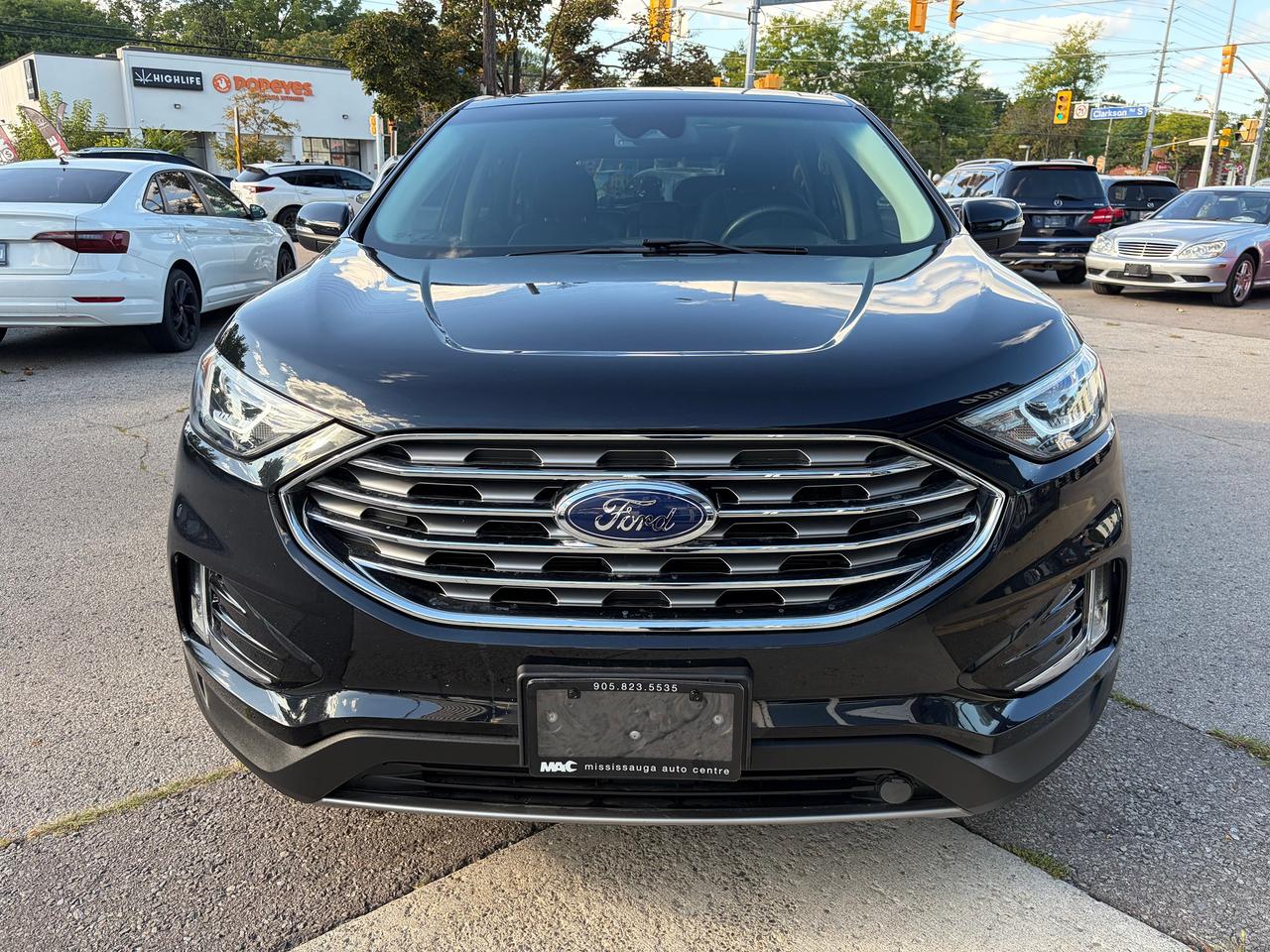 2019 Ford Edge Titanium Photo