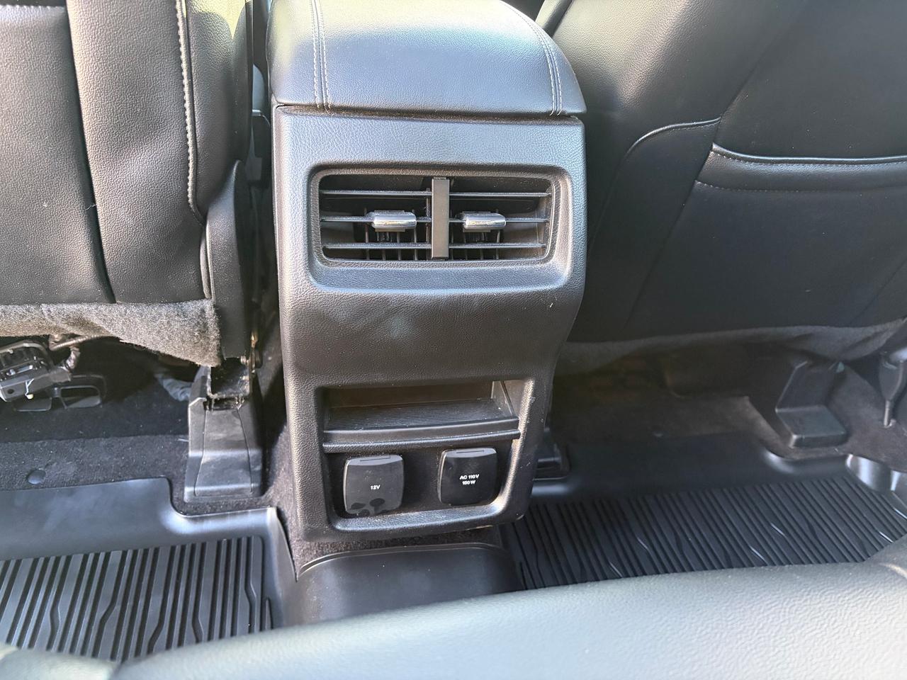 2019 Ford Edge Titanium Photo