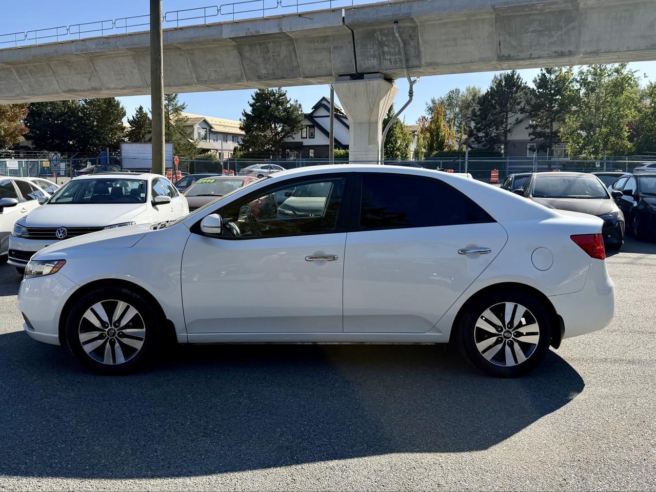 2013 Kia Forte FINANCING AVAILABLE Photo8