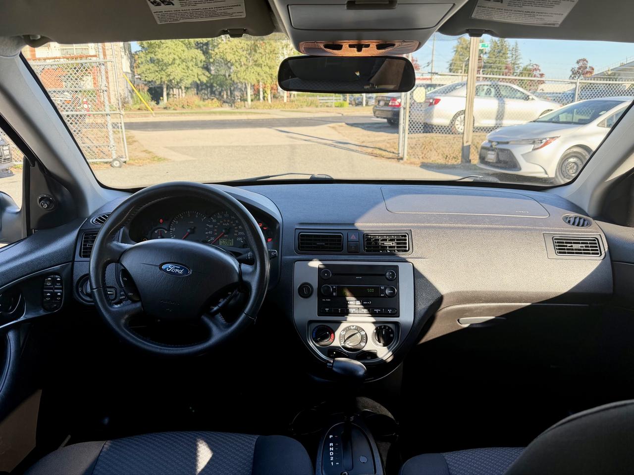 2007 Ford Focus FINANCING AVAILABLE Photo11