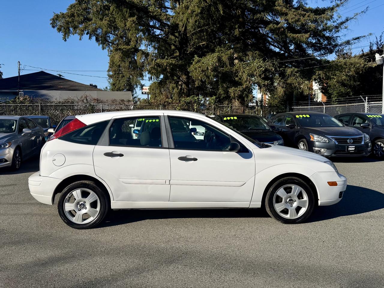 2007 Ford Focus FINANCING AVAILABLE Photo4