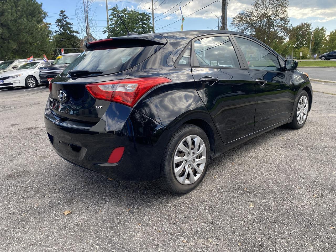 2014 Hyundai Elantra GT Accident Free/1Owner/Automatic/Gas Saver/Bluetooth Photo