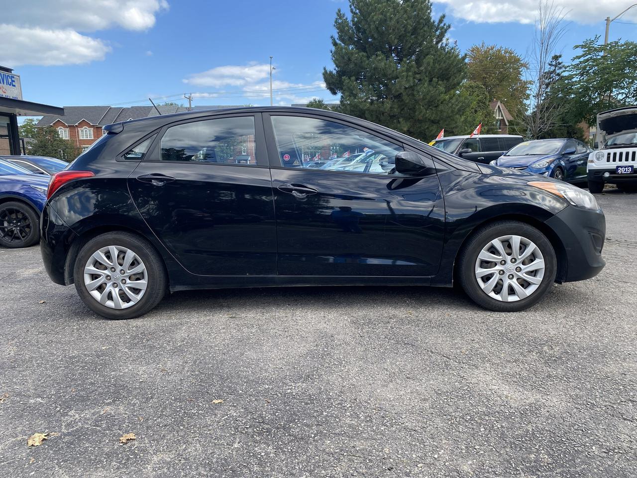 2014 Hyundai Elantra GT Accident Free/1Owner/Automatic/Gas Saver/Bluetooth Photo
