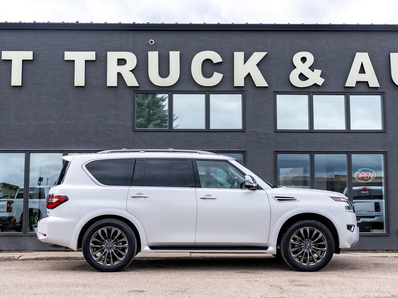 2023 Nissan Armada 4X4 PLATINUM Photo4