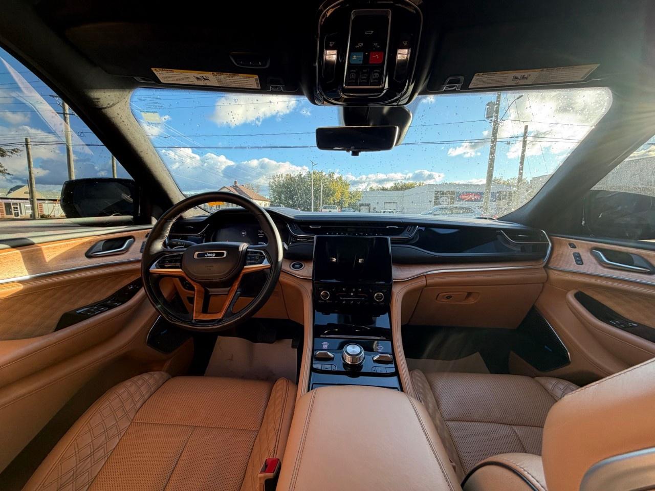 2022 Jeep Grand Cherokee Summit Reserve 4x4 Photo