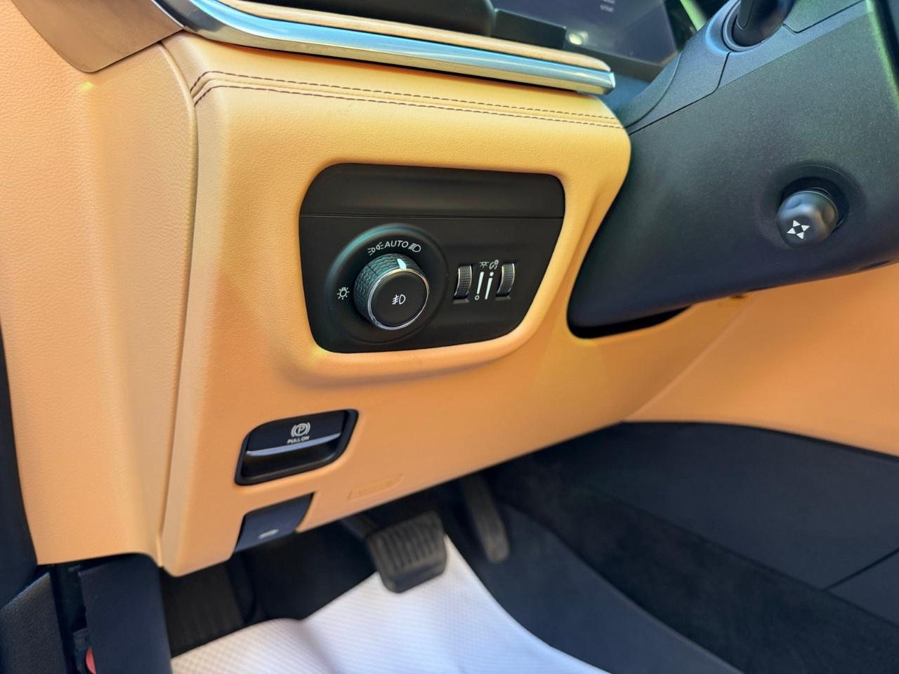 2022 Jeep Grand Cherokee Summit Reserve 4x4 Photo
