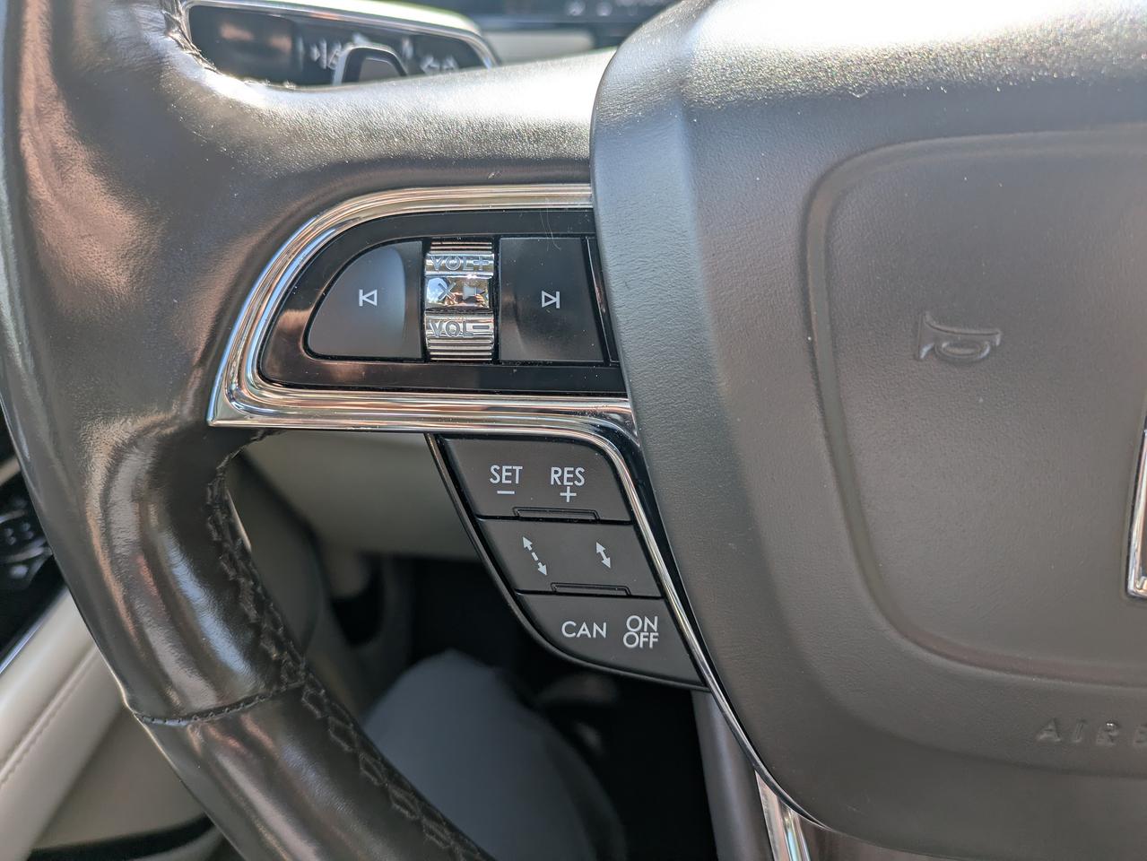 2020 Lincoln Navigator L Reserve 4x4 Photo