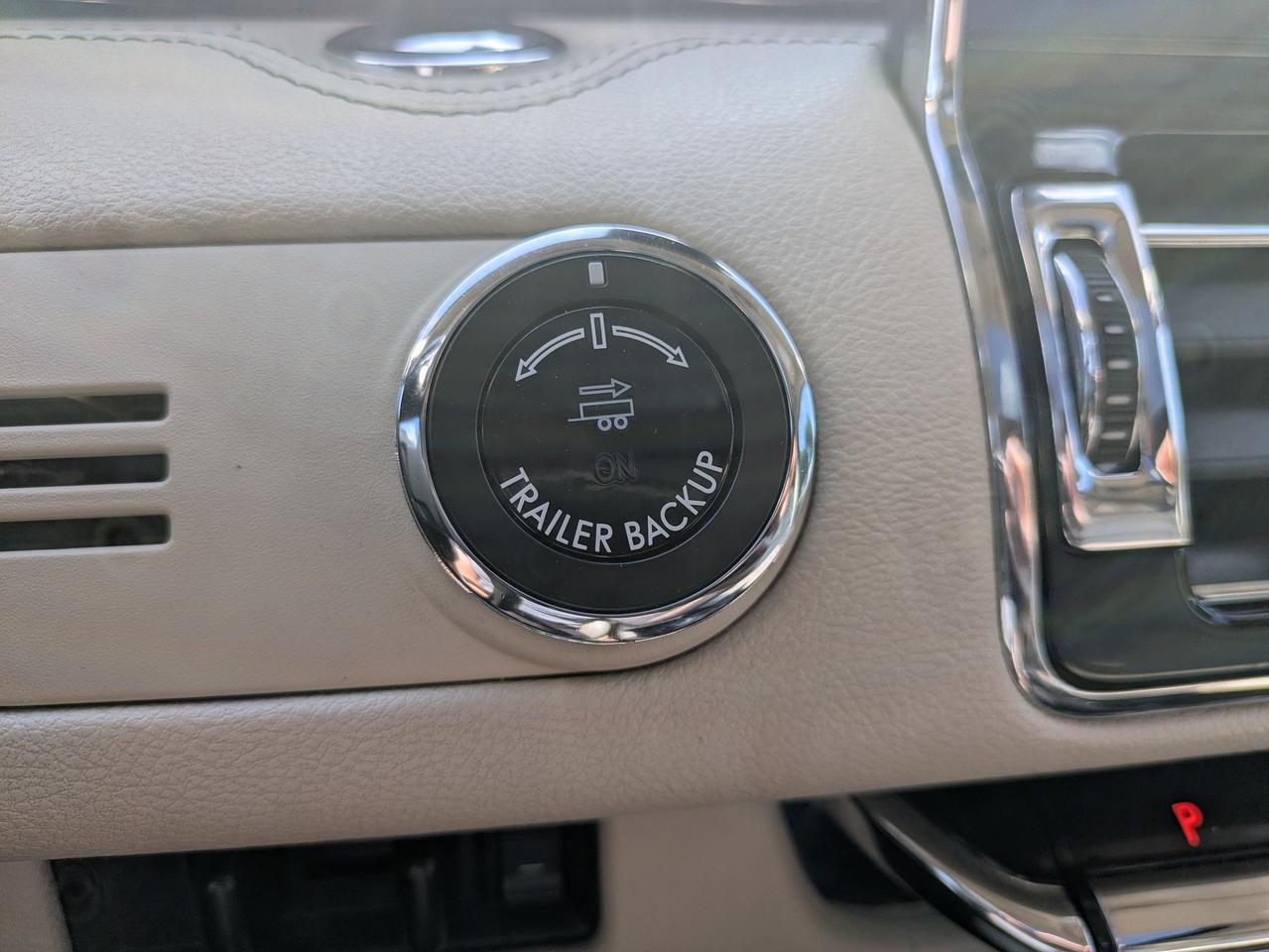 2020 Lincoln Navigator L Reserve 4x4 Photo