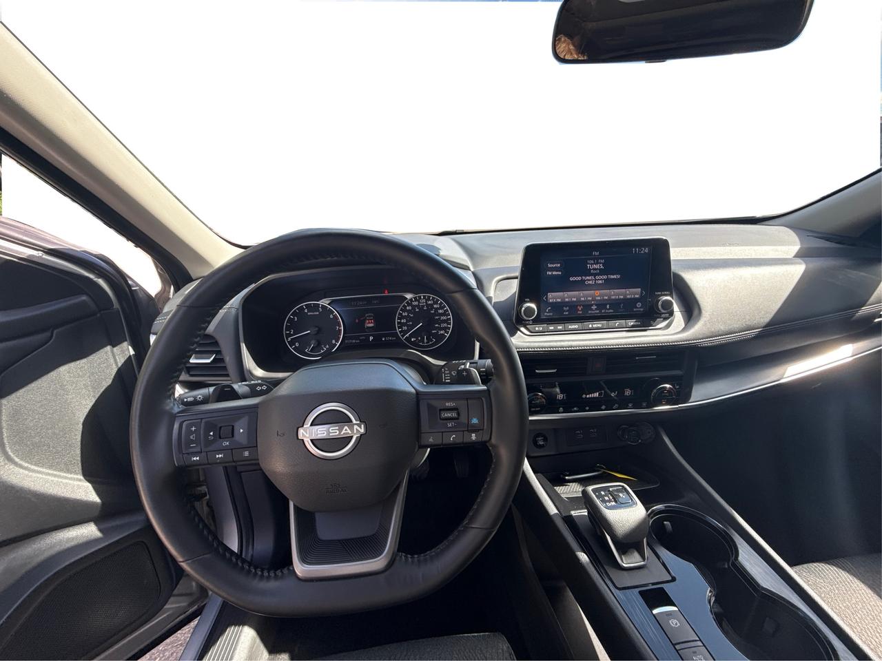 2025 Nissan Rogue SV MOONROOF Photo