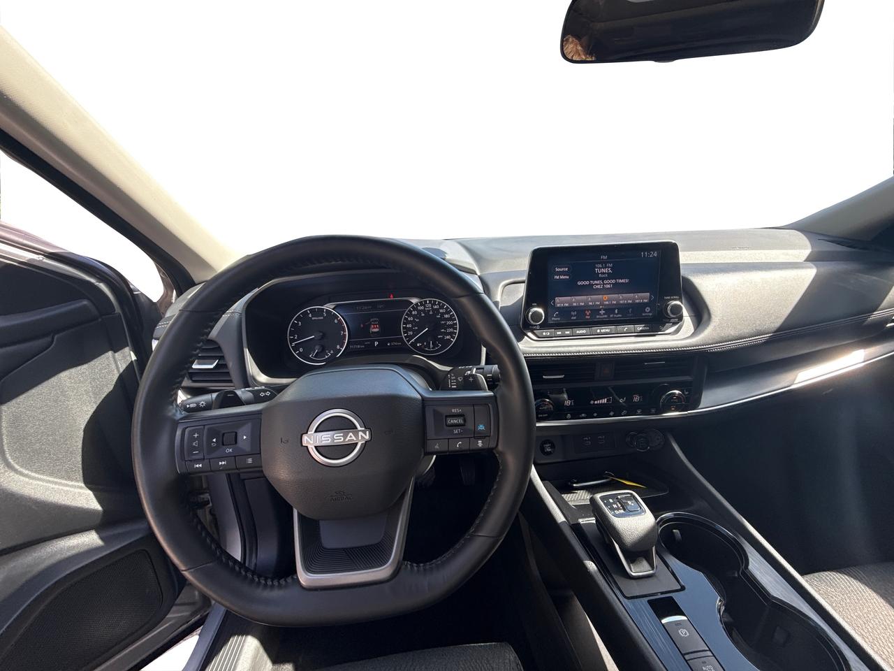 2025 Nissan Rogue SV MOONROOF Photo
