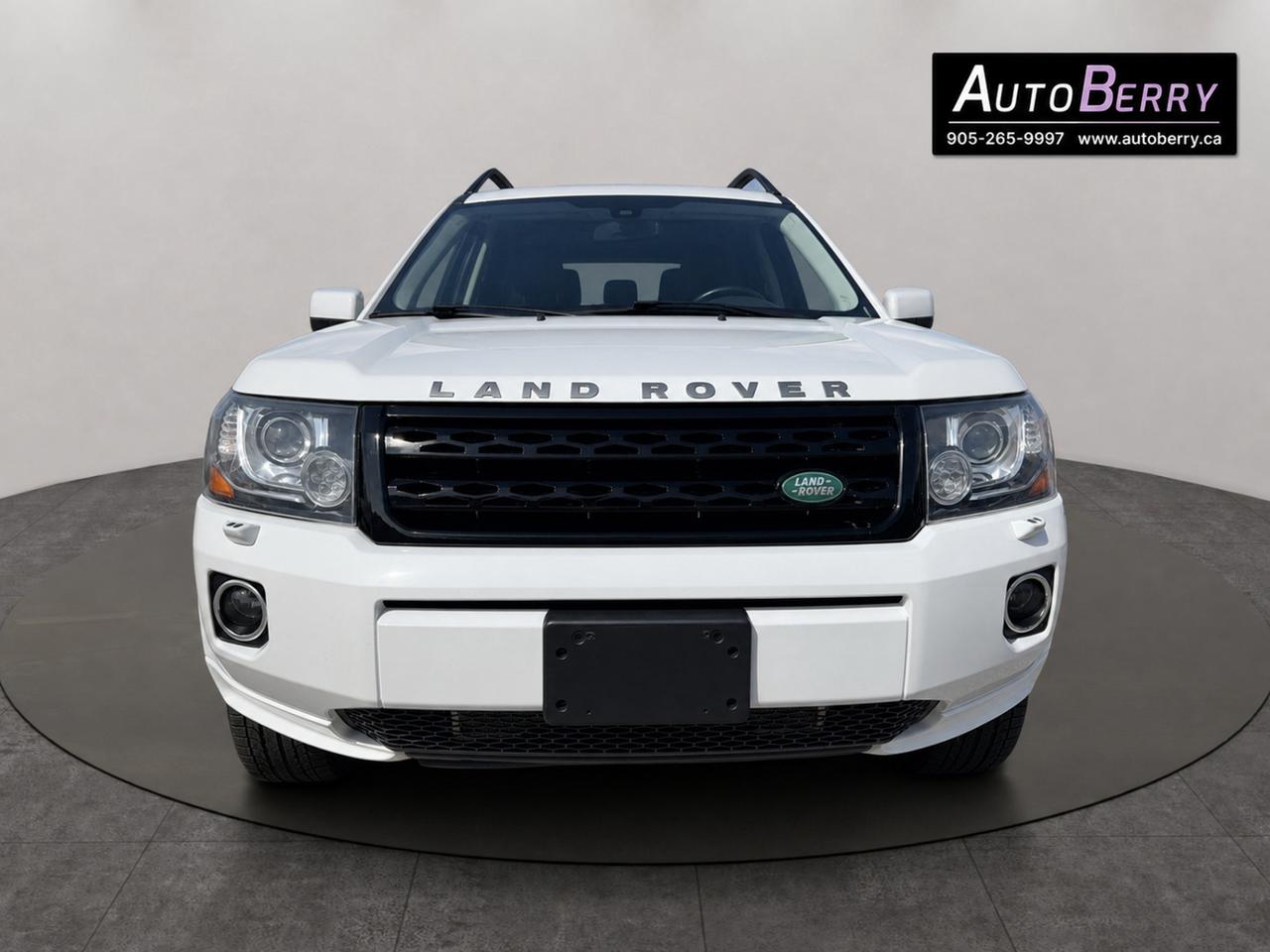 2014 Land Rover LR2 AWD 4dr Photo2