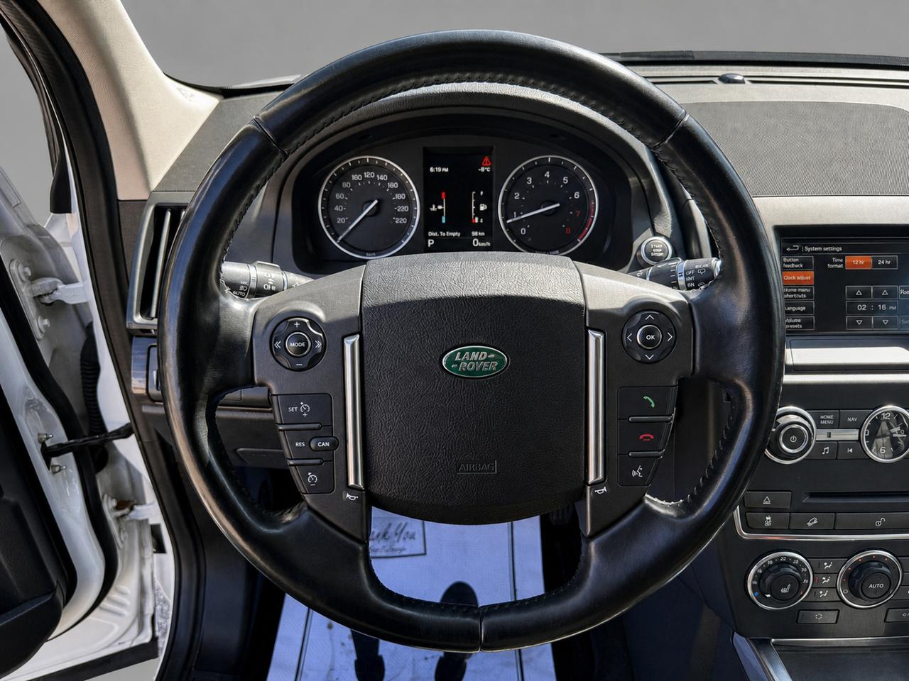 2014 Land Rover LR2 AWD 4dr Photo