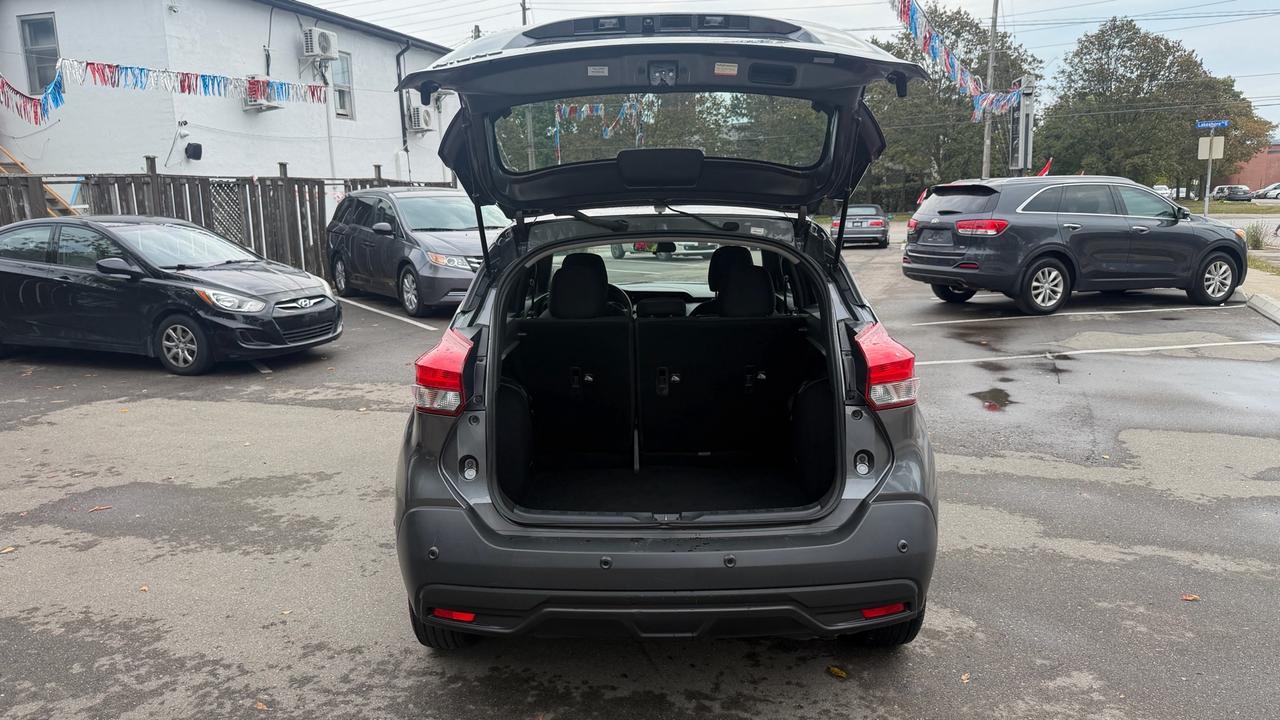 2020 Nissan Kicks S Photo