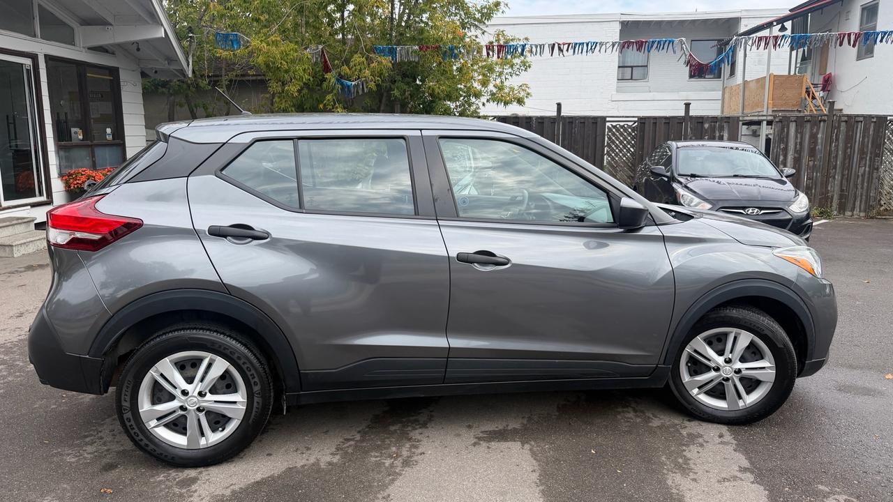 2020 Nissan Kicks S Photo