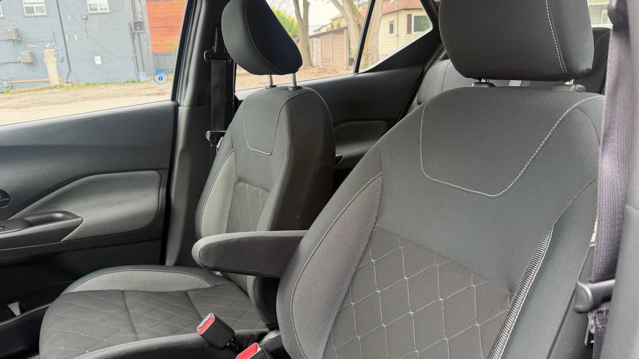 2020 Nissan Kicks S Photo