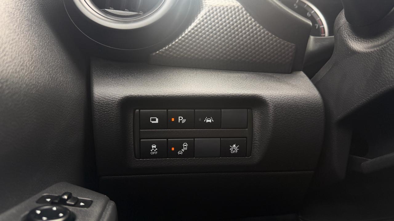 2020 Nissan Kicks S Photo