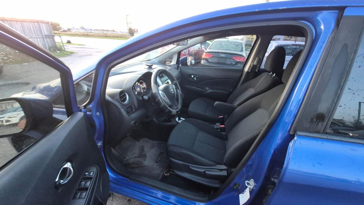 2016 Nissan Versa Note SV, AUTO, HATCH, ONLY 112KMS, GREAT ON FUEL, CERT Photo