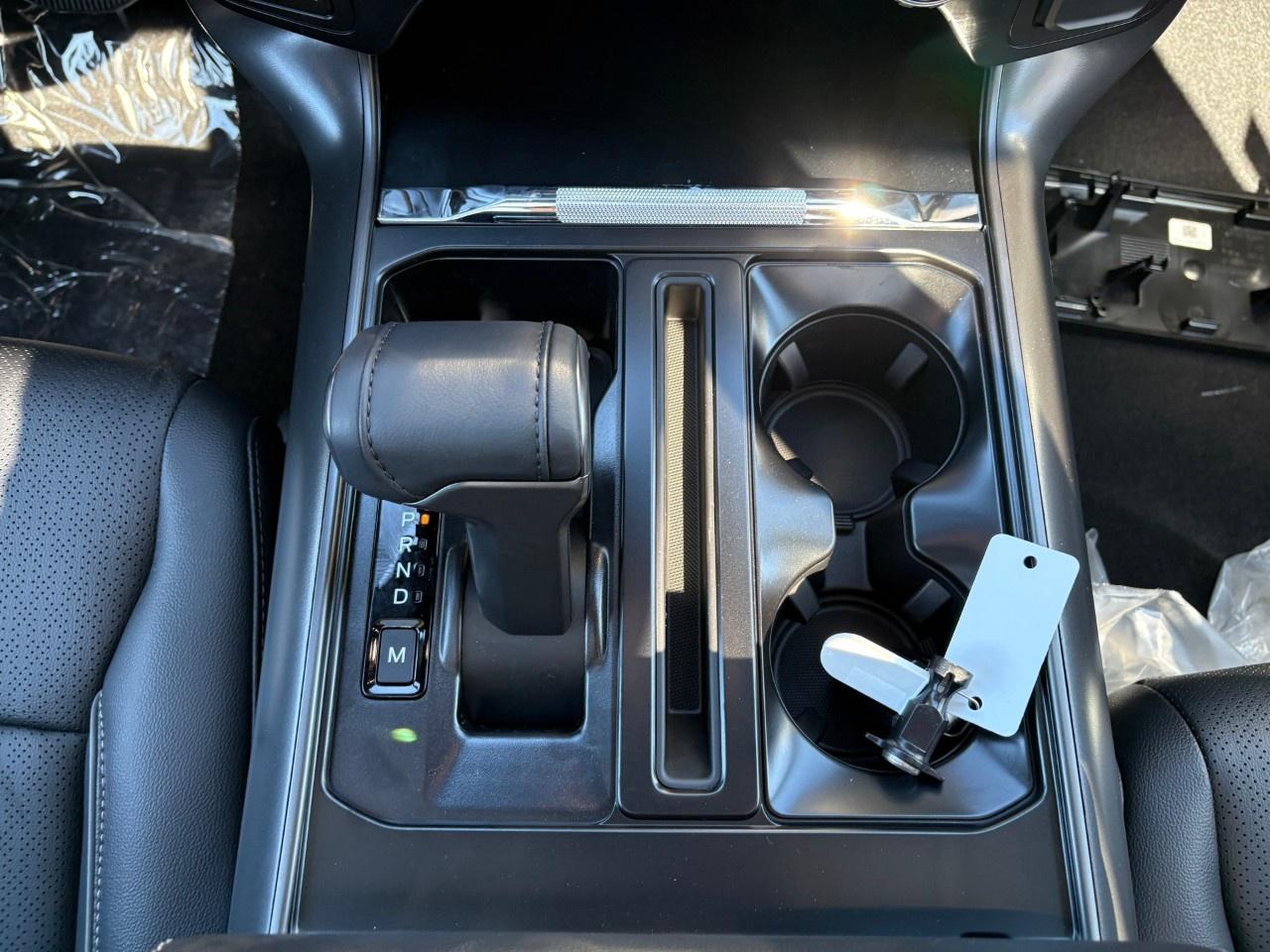 2026 Ford F-150 Lariat 4WD SuperCrew 5.5' Box Photo