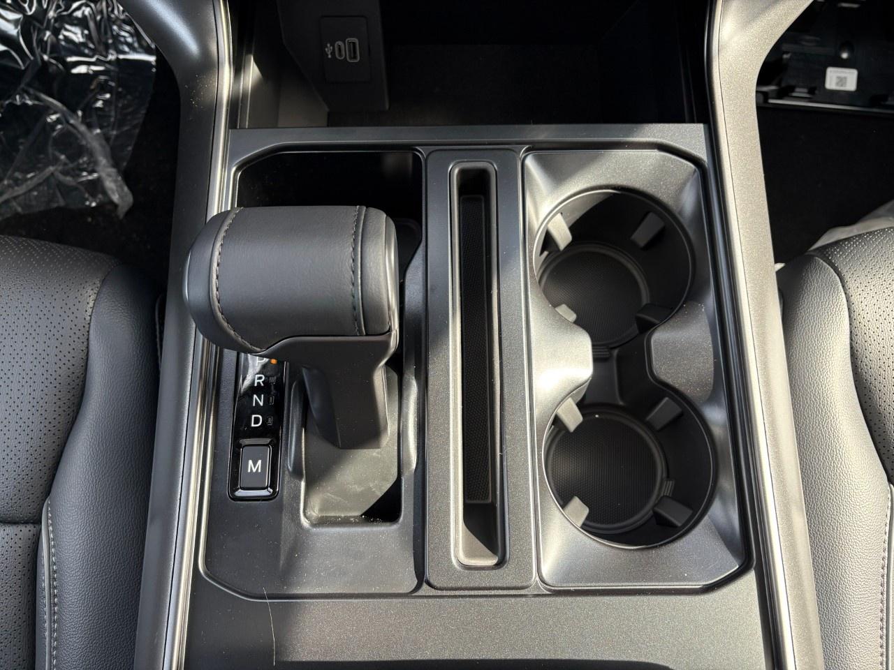 2026 Ford F-150 Lariat 4WD SuperCrew 5.5' Box Photo