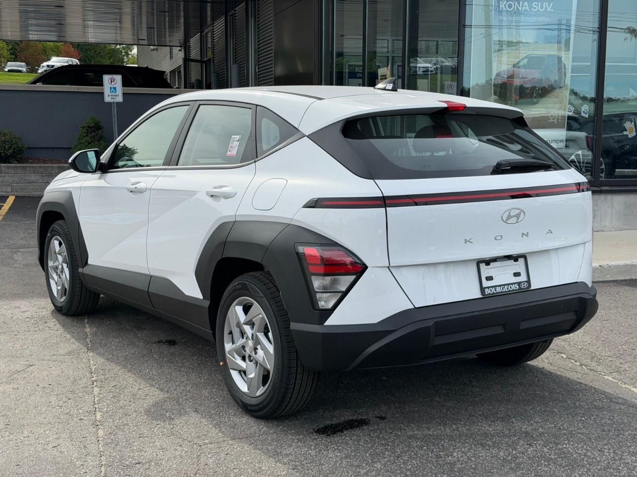 2027 Hyundai KONA 2.0L Essential FWD Photo