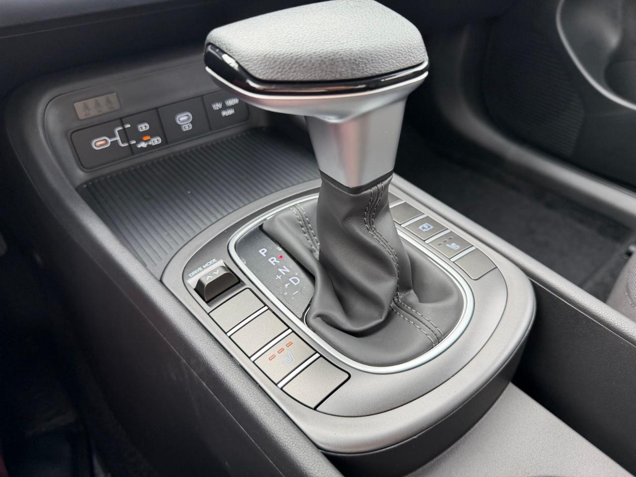 2027 Hyundai KONA 2.0L Essential FWD Photo