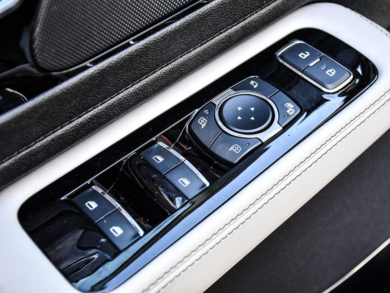 2027 Lincoln Aviator Reserve AWD Photo