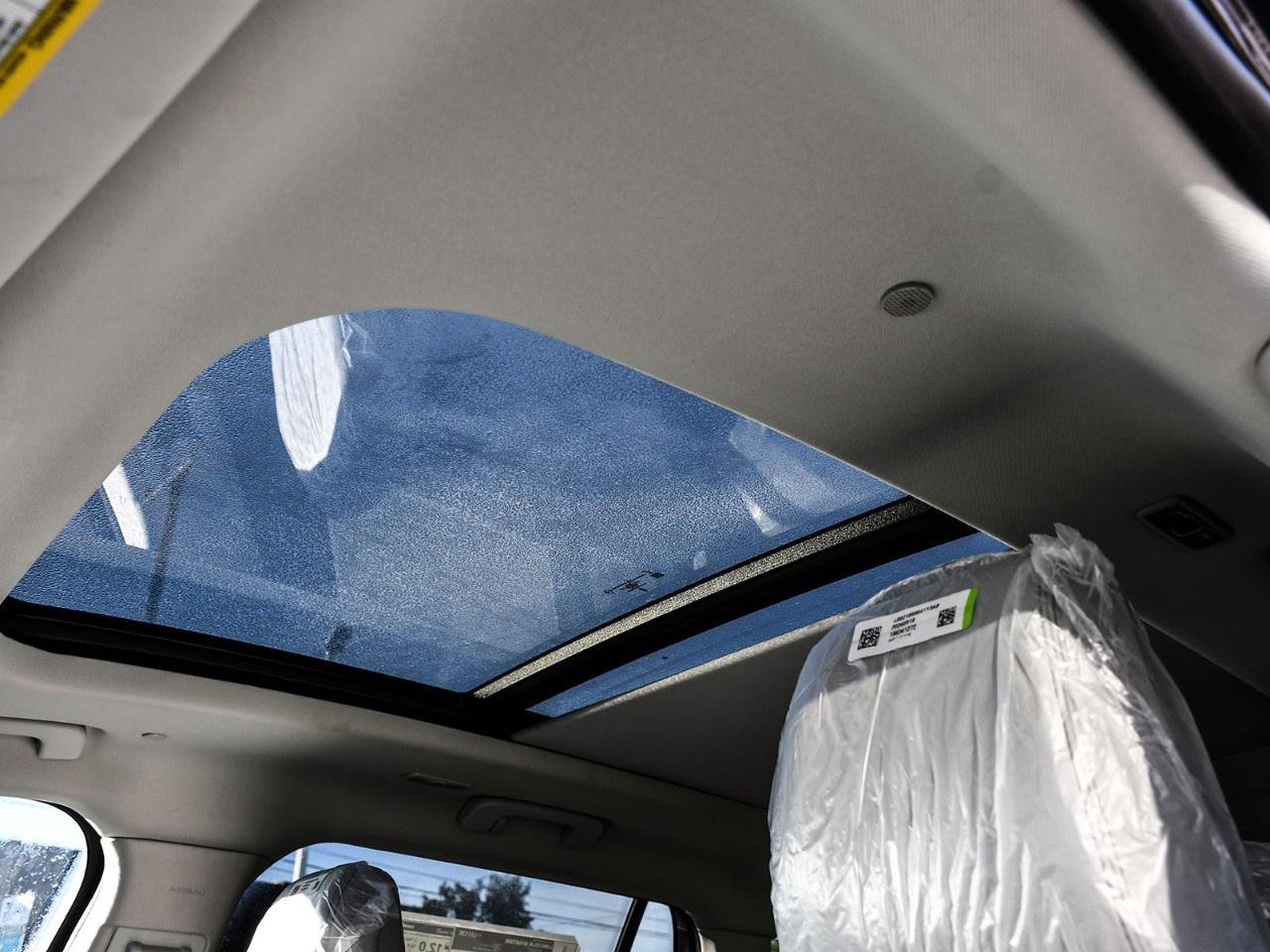 2027 Lincoln Aviator Reserve AWD Photo
