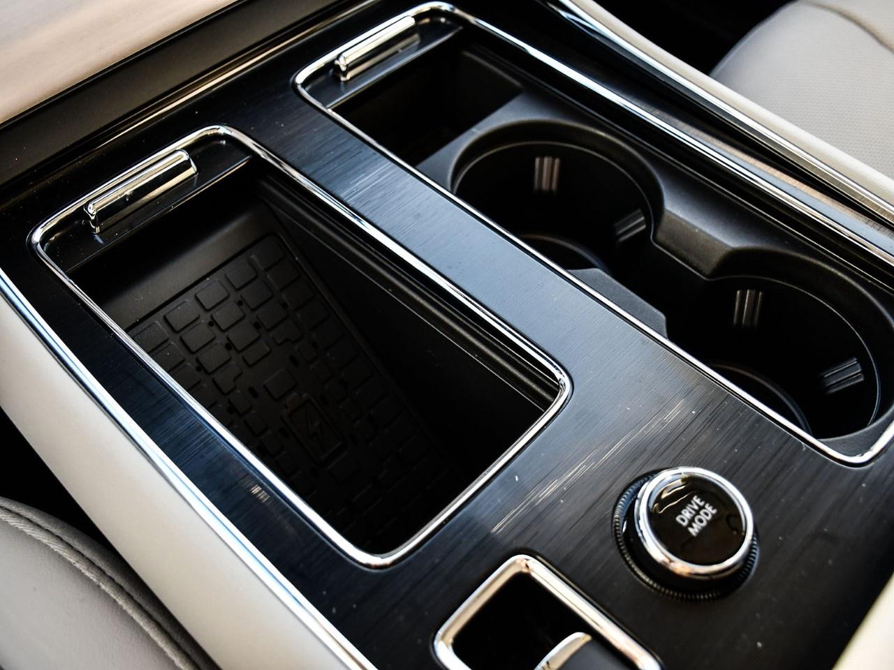 2027 Lincoln Aviator Reserve AWD Photo
